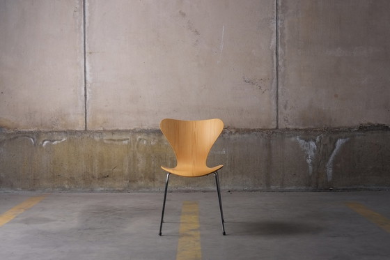 Image 1 of Arne Jacobsen Chaise Fritz Hansen Série 7