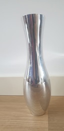 Nambé Karim Rashid Stryker vase