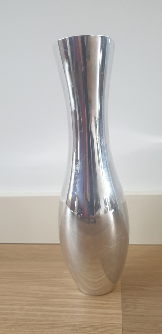 Image 1 of Nambé Karim Rashid Vase Stryker