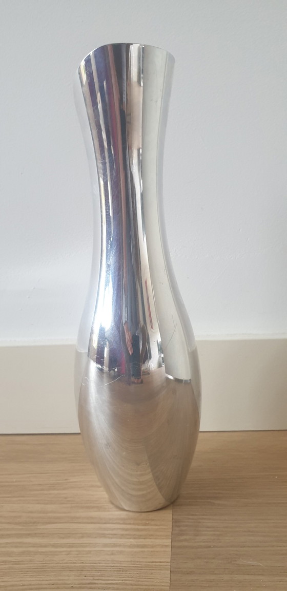 Image 1 of Nambé Karim Rashid Vase Stryker