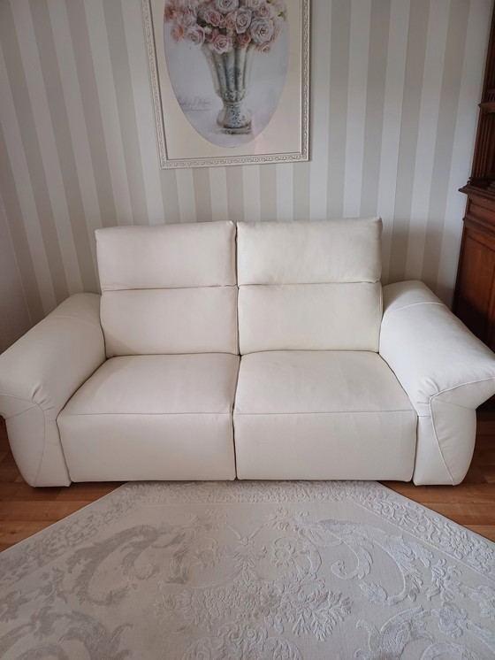 Image 1 of Leather sofa 2-seater Venice