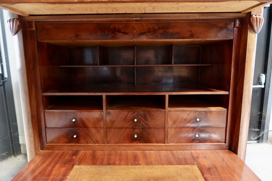 Image 1 of Antique mahogany desk from the 19th century