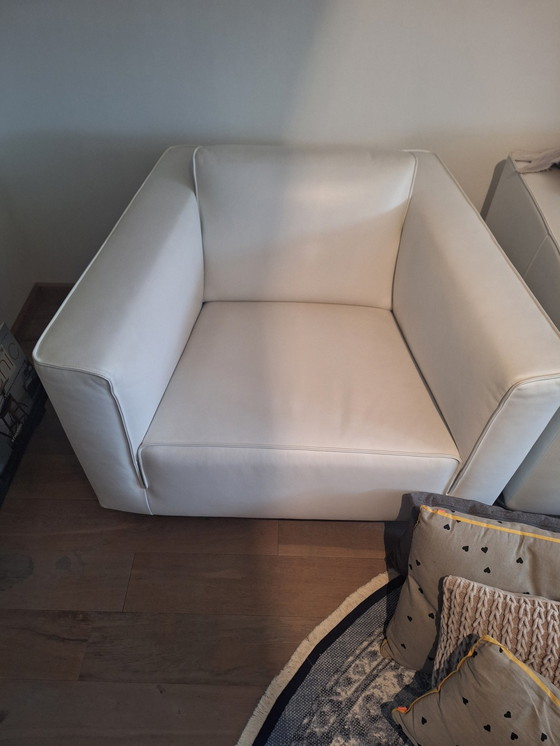 Image 1 of 2X Design On Stock Mr. Blizz, White Leather Armchairs