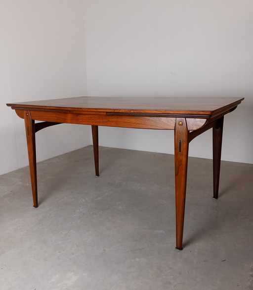 Faarup Danish Mid - Century Design Dining Table Rosewood