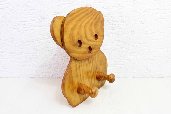 Image 1 of Bear Double coat hook in solid pine 1980