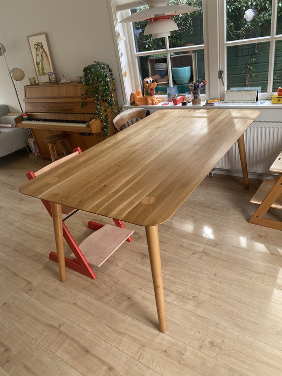 Image 1 of the engine room Olger dining table