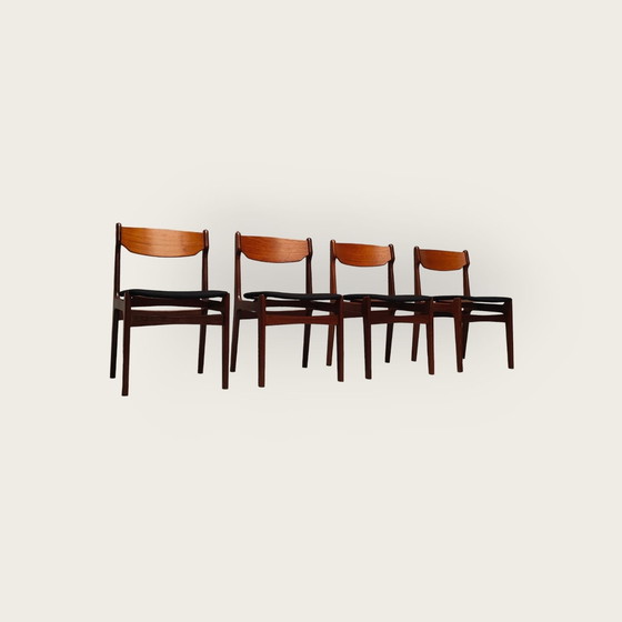 Image 1 of Quatre chaises Mid Century