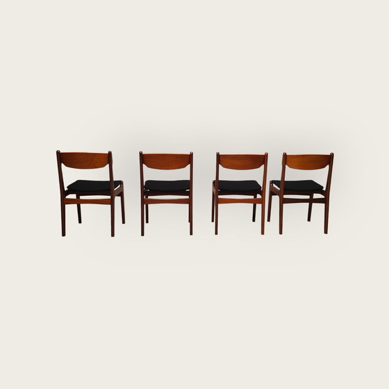 Image 1 of Quatre chaises Mid Century