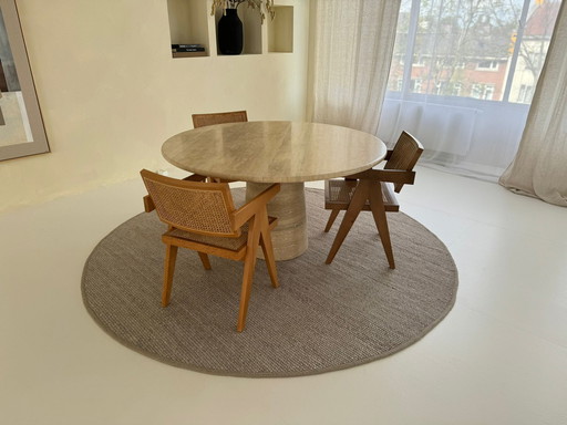 Aime Té FLOW dining table travertine