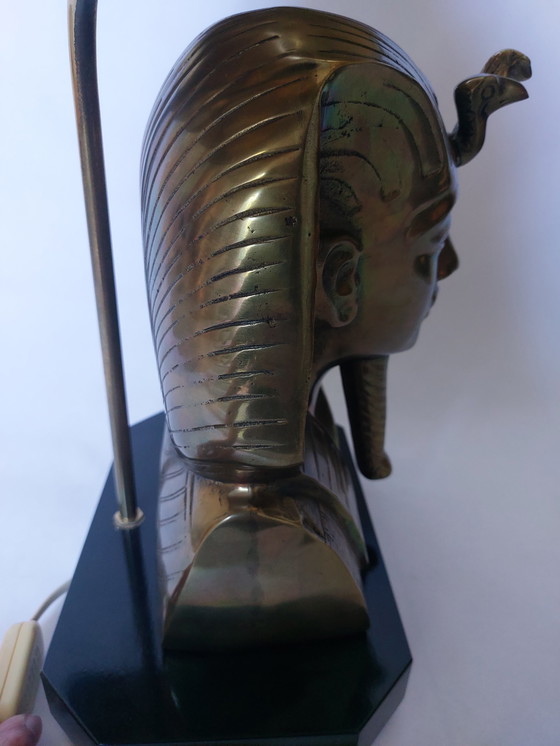 Image 1 of Lampe de table pharaon en laiton Hollywood regency