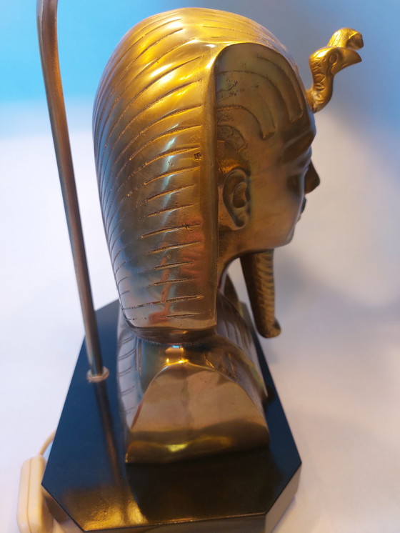 Image 1 of Lampe de table pharaon en laiton Hollywood regency