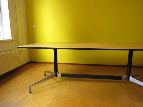 Image 1 of Vitra Segmented, Eames dining table / desk