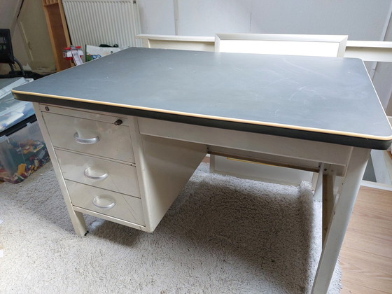 Image 1 of Gispen Desk