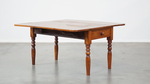 Hangoor Coffee Table