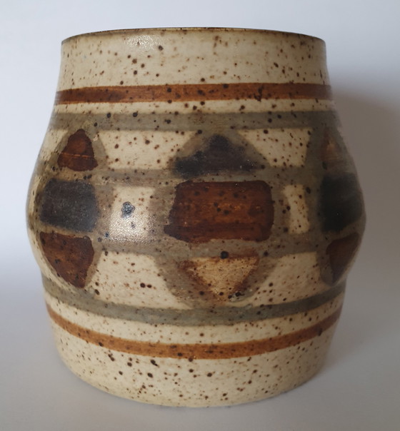 Image 1 of Vintage flower pot