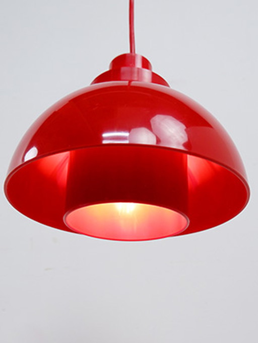 Nordisk Solar lampe suspendue rouge