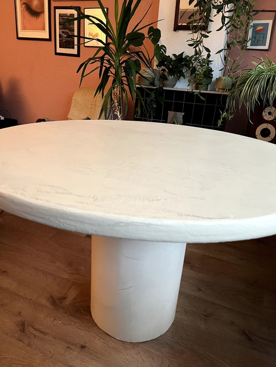 Image 1 of Round Concrete Look Table | Concrete Cire | Mortex | Microcement