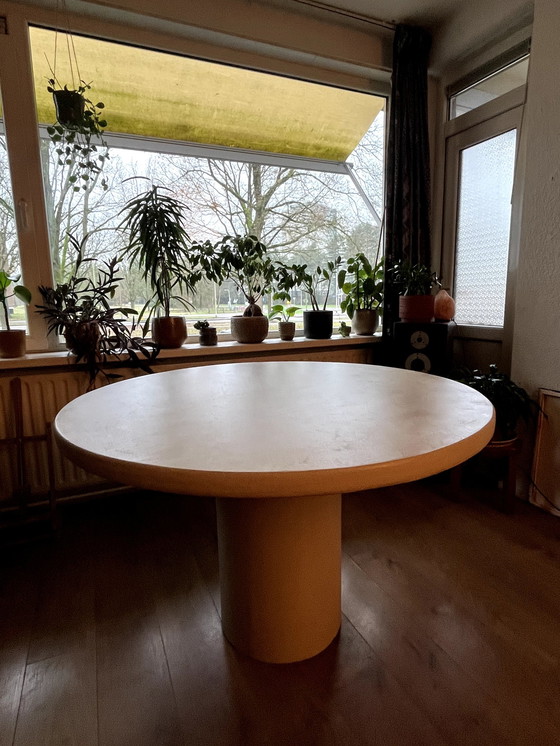 Image 1 of Round Concrete Look Table | Concrete Cire | Mortex | Microcement