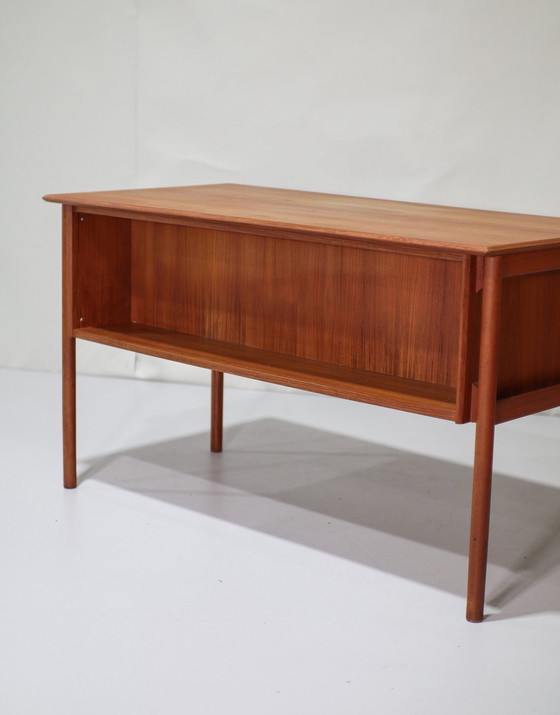 Image 1 of Freestanding Desk Gunnar Nielsen Tibbergaard