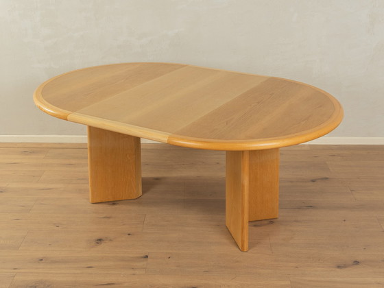 Image 1 of  Table à manger postmoderne