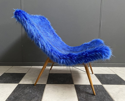 Chaise iconique Miroslav Navratil tissu bleu duveteux pour Český Nábytek 1960s