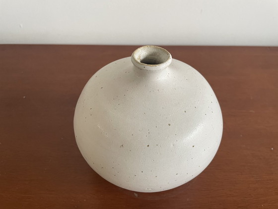 Image 1 of White Artificial Pottery Vase