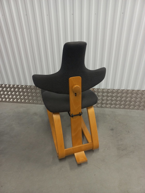 Image 1 of Chaise d'équilibre Stokke Varier