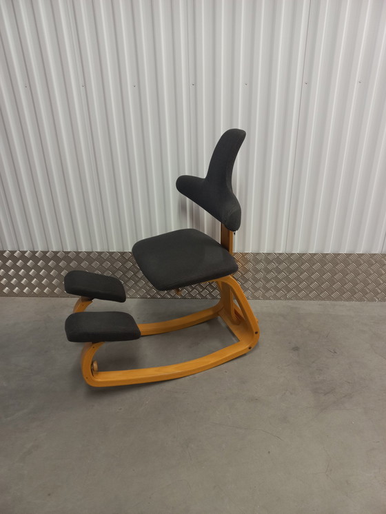 Image 1 of Chaise d'équilibre Stokke Varier