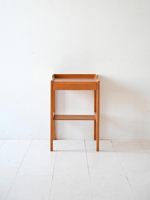 Mesita de noche escandinava de teca