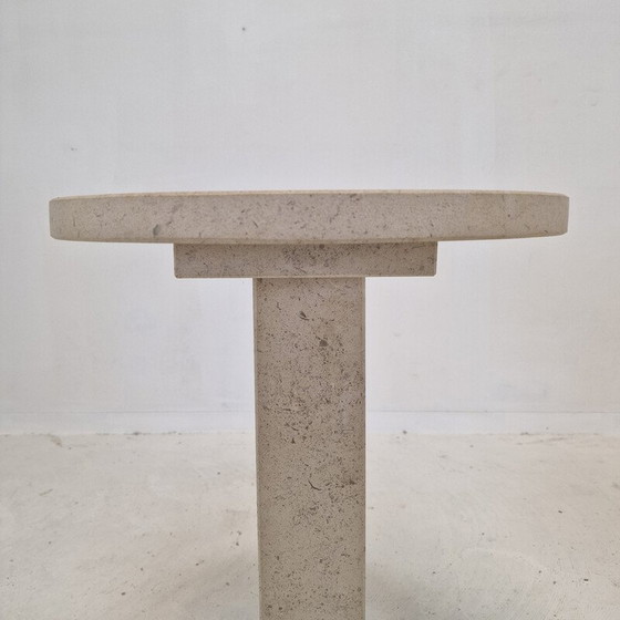 Image 1 of Pair of vintage Italian travertine pedestals, 1980s