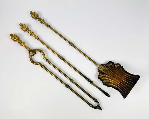 English Fireplace Set From 19th Century