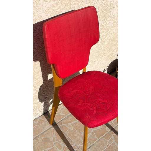 Vintage red graphic chair