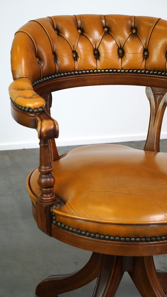 Image 1 of Fauteuil de bureau chesterfield anglais en cuir de boeuf