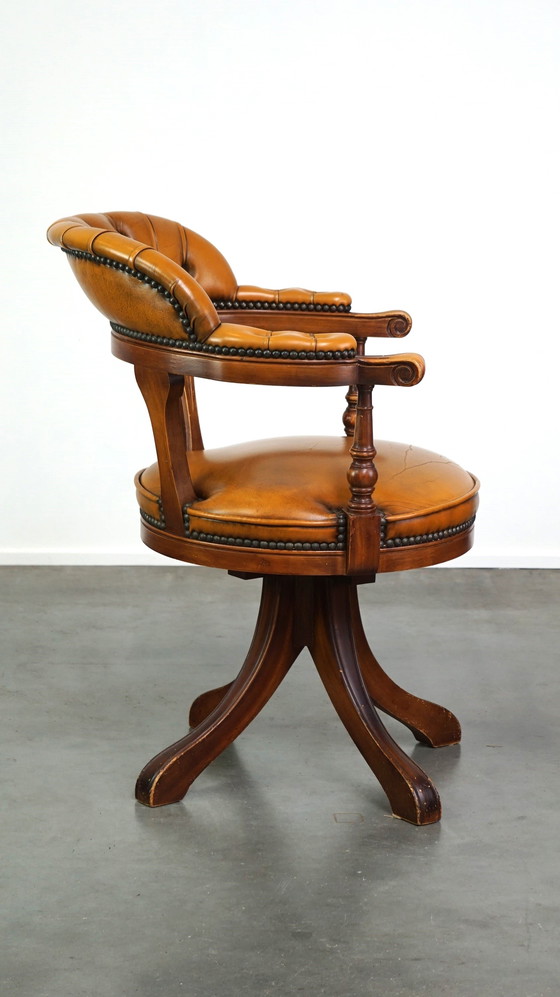 Image 1 of Beef leather English chesterfield office chair