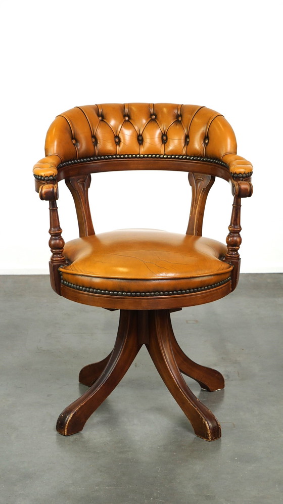 Image 1 of Fauteuil de bureau chesterfield anglais en cuir de boeuf