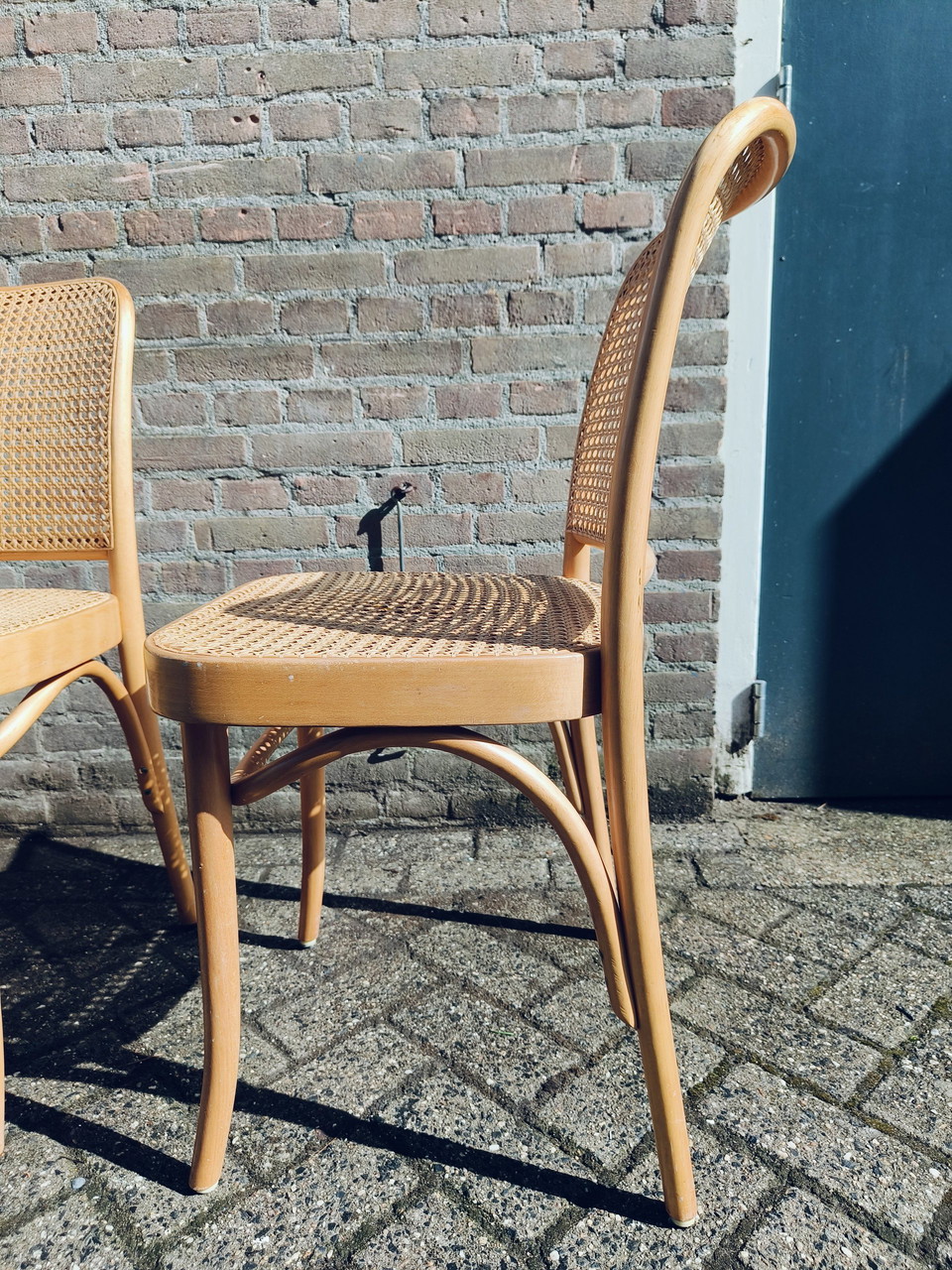 5x Thonet Design Prague 811 €445 Whoppah