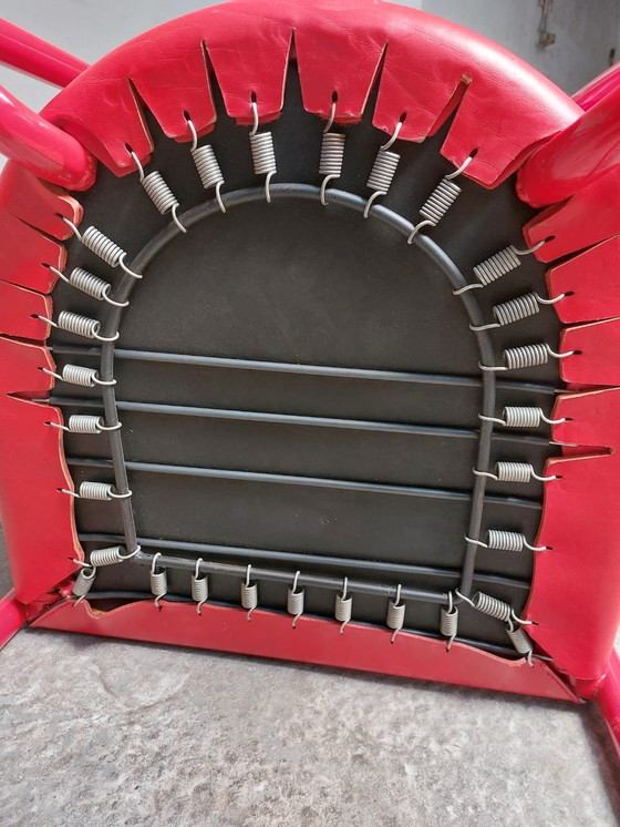 Image 1 of Poltrona in pelle rossa in stile Memphis