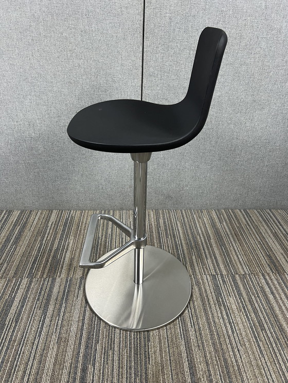 Image 1 of Vitra Zeb Tabouret barkruk