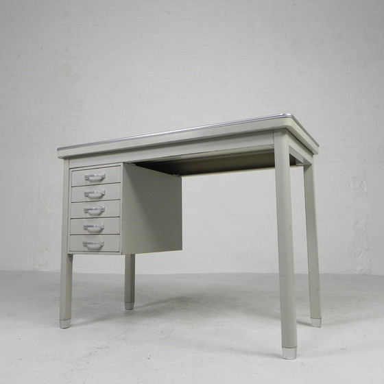 Image 1 of Industrial desk Ahrend the Circle, 1950s