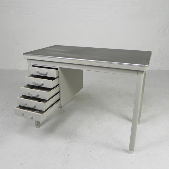 Image 1 of Industrial desk Ahrend the Circle, 1950s