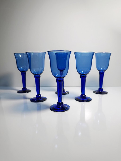 Vintage wine goblets water glass ultramarine cobalt blue 80s 90s