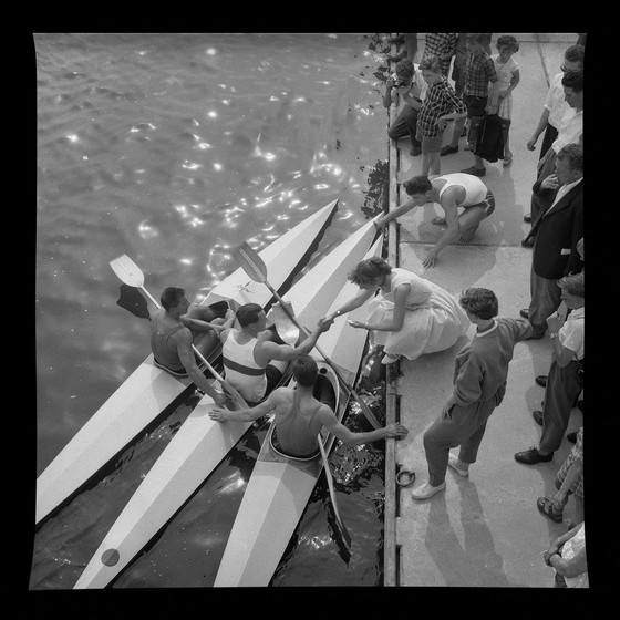 Image 1 of Canoe race on the Bosbaan 1958 silverhalide