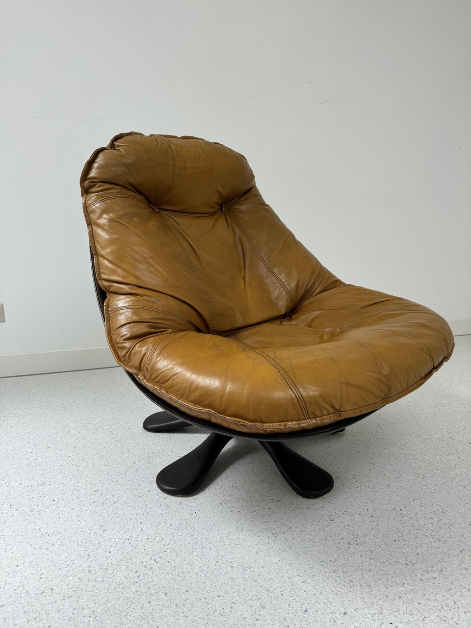 Vintage Leather Swivel Chair 70s