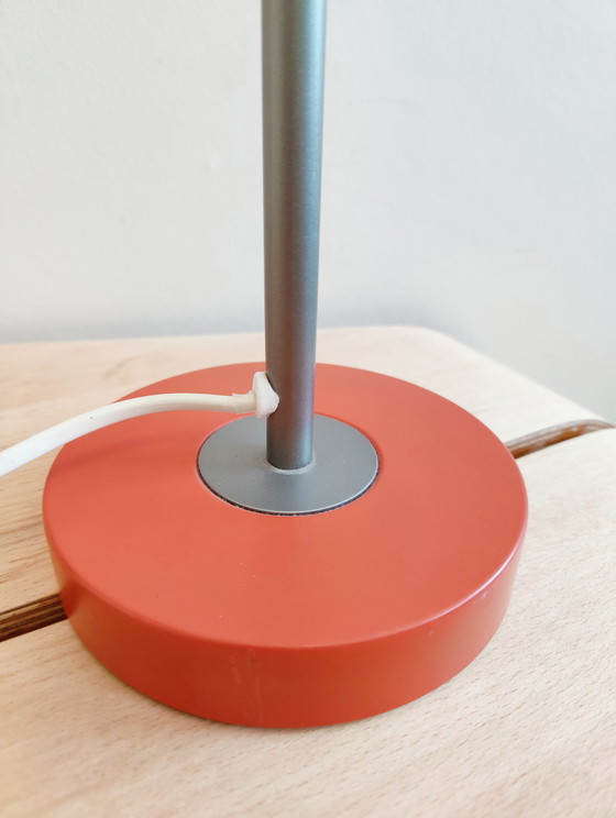 Image 1 of Lampe de bureau rouge Ikea par Marianne Hagberg Kvart