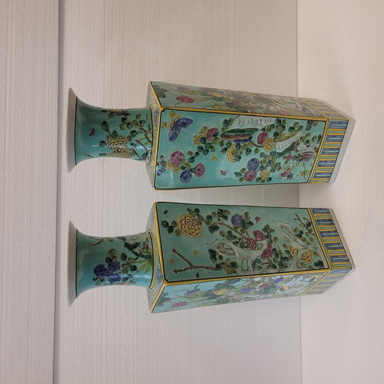 Image 1 of Pair of vintage porcelain vases, China