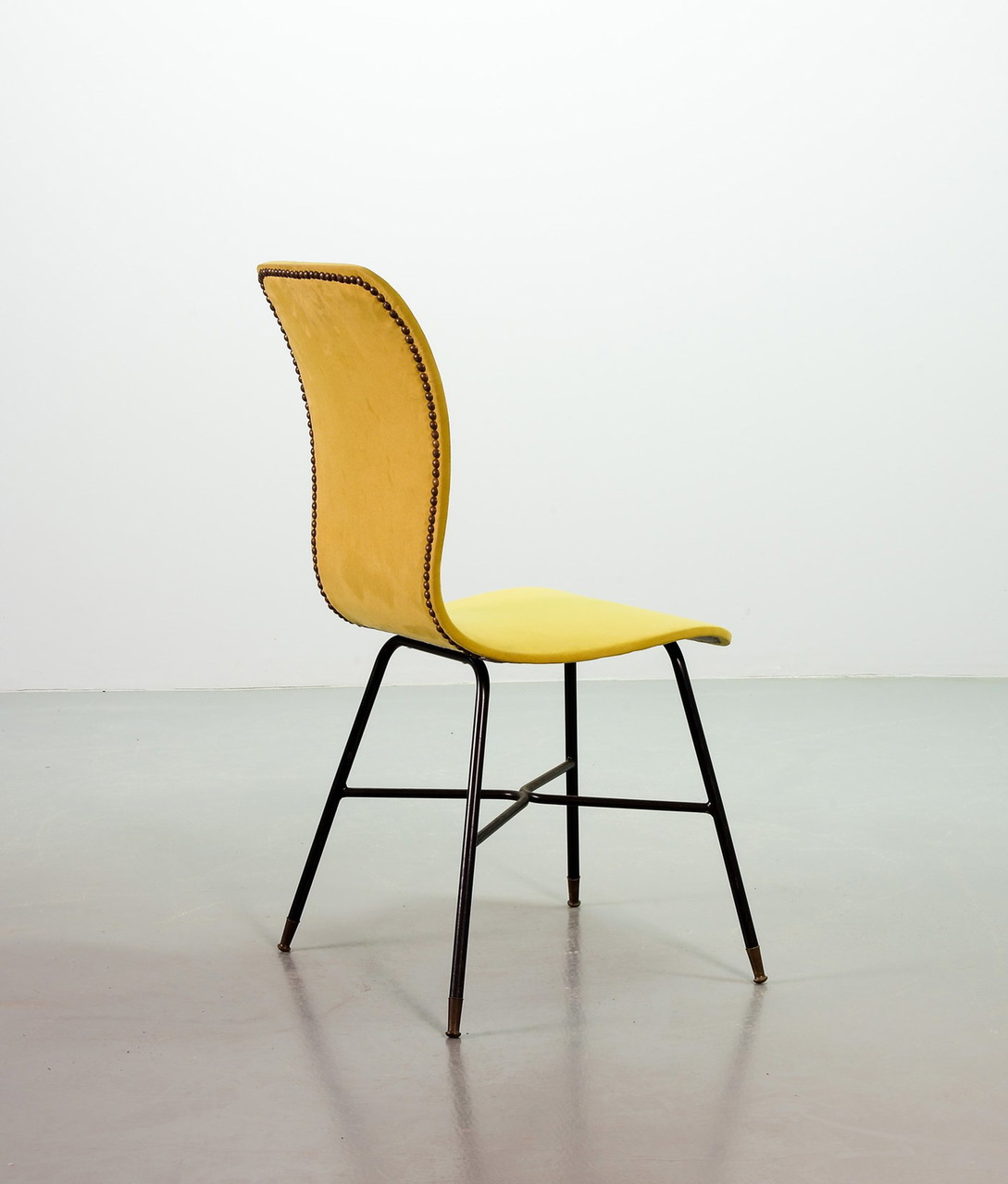 Elegant minimalist Italian Midcentury Yellow side chair in the