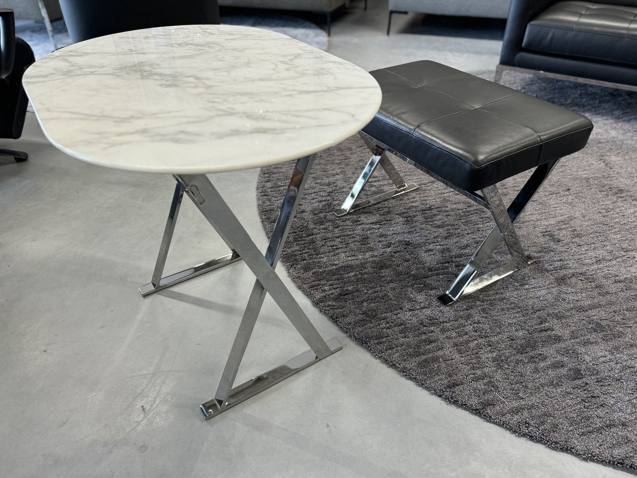 B&B Italia Maxalto Patcho Bench Black Leather | €599 | Whoppah