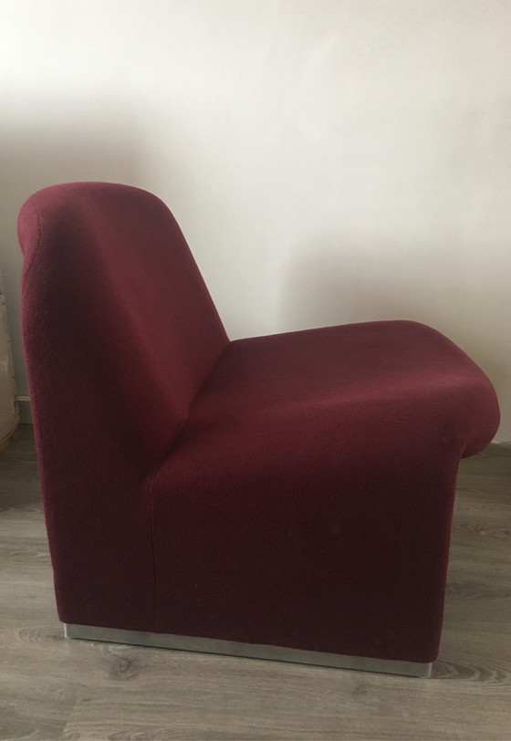 Image 1 of Artifort Alky loungechair.