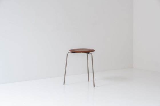 Image 1 of Fritz Hansen DOT stool by Arne Jacobsen