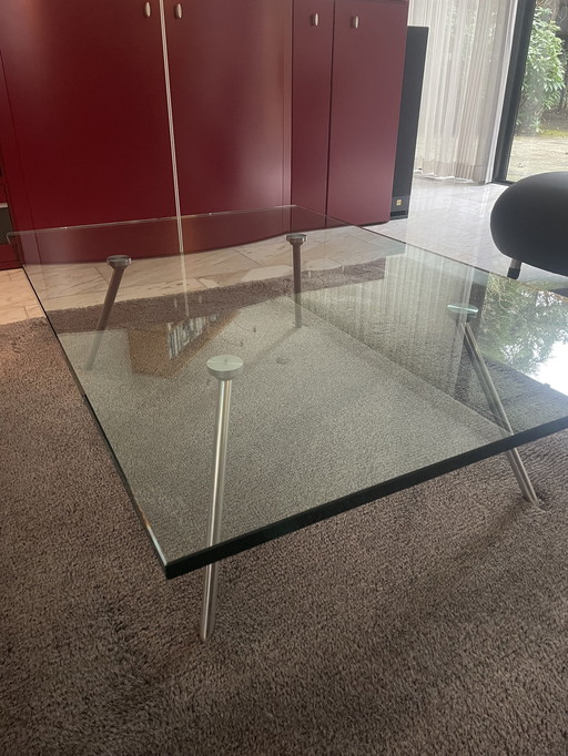 Beek Maupertuus Glass Coffee Table